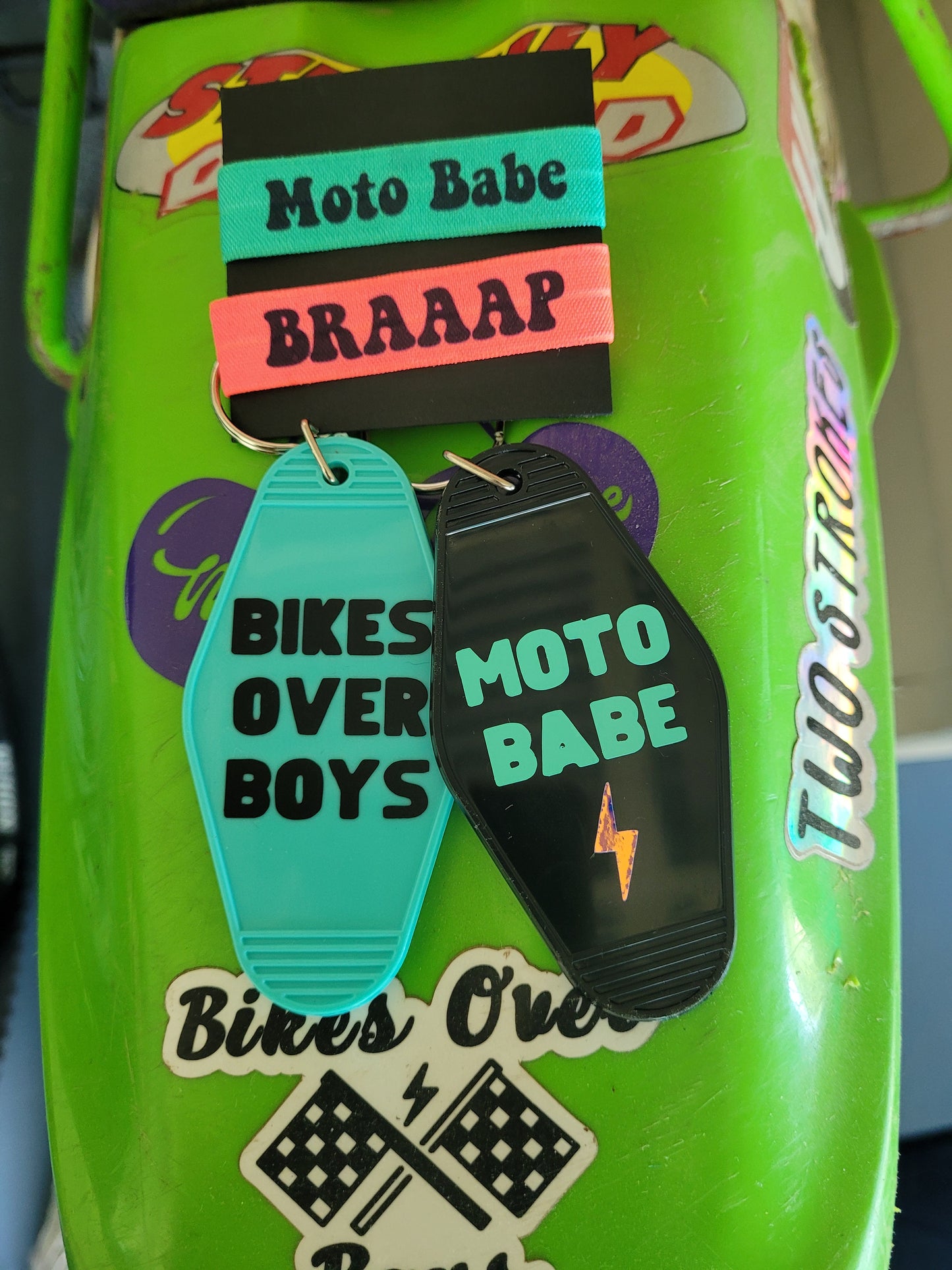 MOTO BABE KEYCHAIN AND HAIR TIE PACK